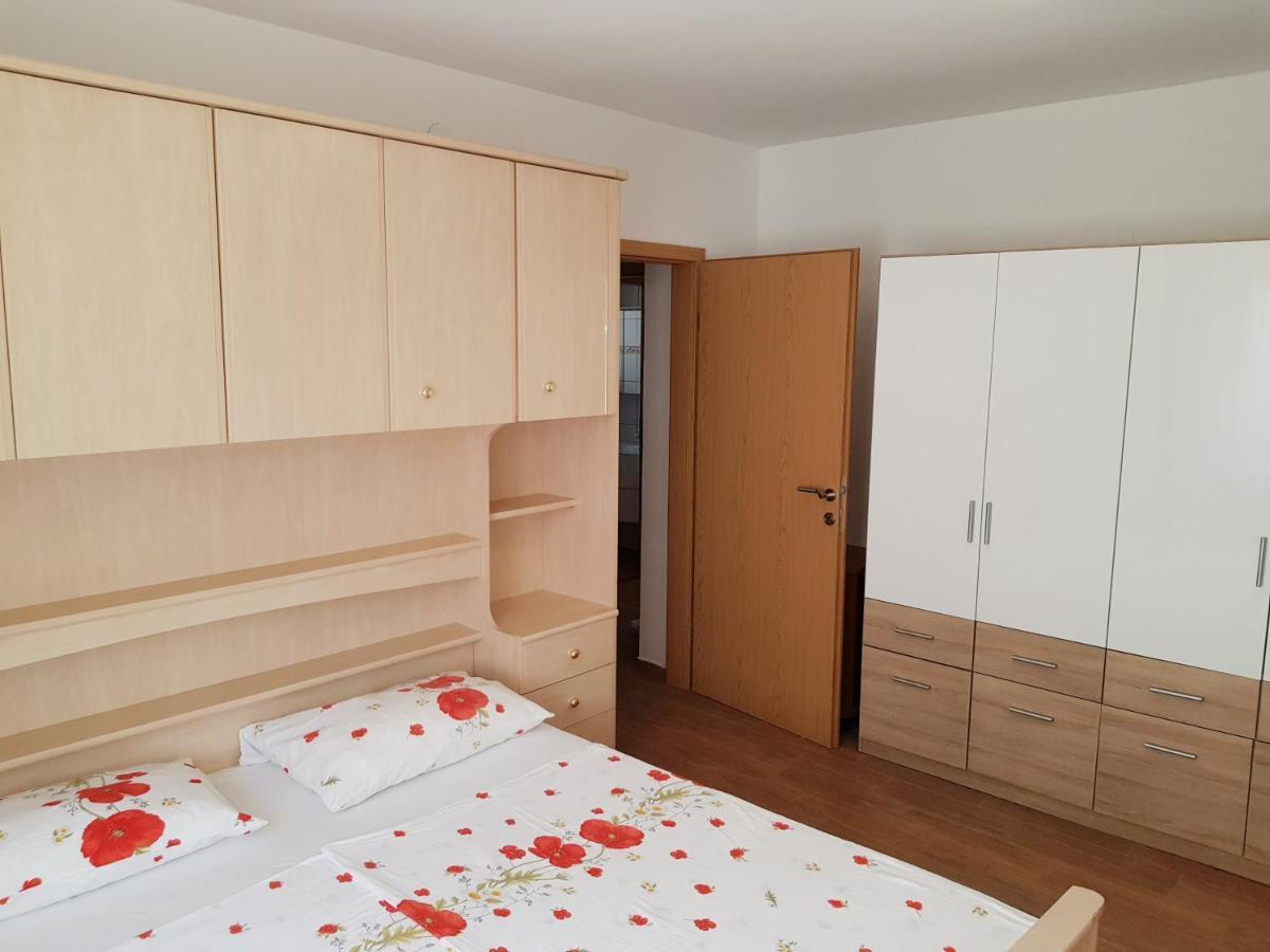 מאלי לוסיניי Apartments Vila Tisa מראה חיצוני תמונה