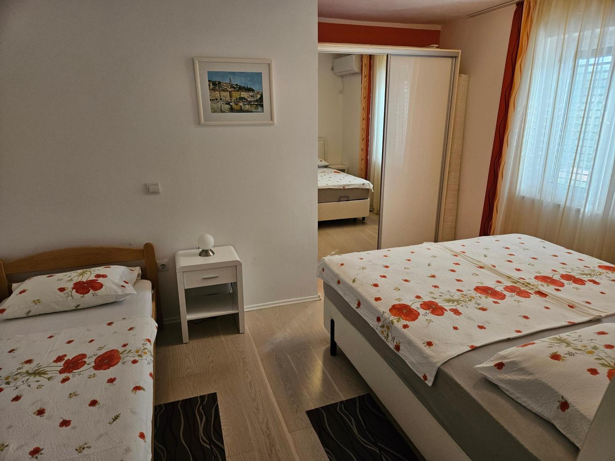 מאלי לוסיניי Apartments Vila Tisa מראה חיצוני תמונה