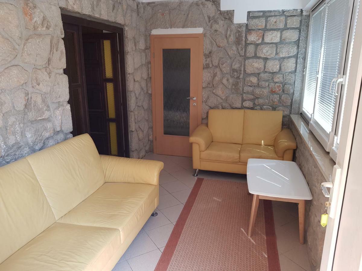 מאלי לוסיניי Apartments Vila Tisa מראה חיצוני תמונה