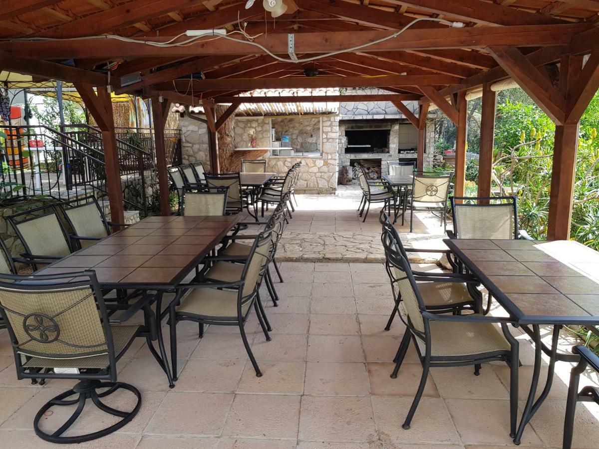 מאלי לוסיניי Apartments Vila Tisa מראה חיצוני תמונה