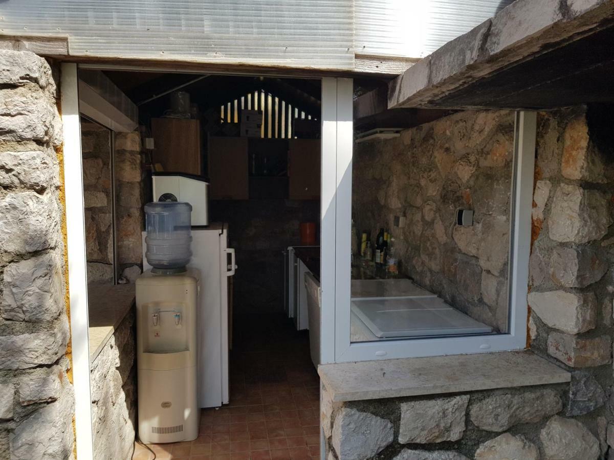 מאלי לוסיניי Apartments Vila Tisa מראה חיצוני תמונה